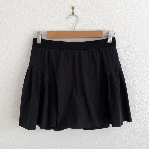Spanx Get Moving Pleated Mini Skort Black Booty Boost Shorts Tennis Golf 14" Med - Picture 4 of 11